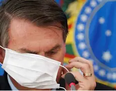 PF pede autorização para indiciar Bolsonaro por fake news sobre Covid