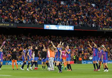 Barcelona recebe o maior público da história do futebol feminino