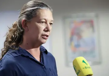 Ministra do Esporte vai acompanhar seleção na Copa de futebol feminino