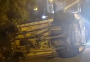 Vídeo: Acidente grave deixa uma pessoa ferida após carro quebrar na BR-230, em João Pessoa