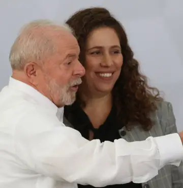 Governo Lula reajusta em 52% auxílio-alimentação de servidores federais