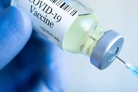 Mortes por covid-19 de pessoas vacinadas são raras, diz especialista
