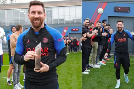 Messi é recebido com guarda de honra no PSG e ganha prêmio após título mundial