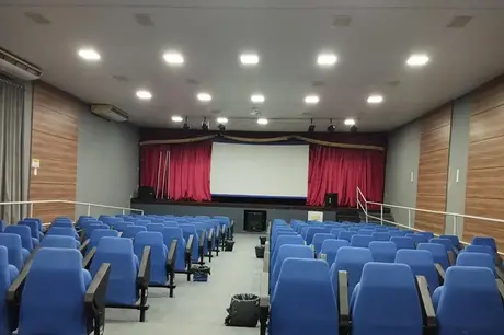 Cine Azul: Prefeitura de Mamanguape e APAVAM promovem sessão de cinema para crianças autistas